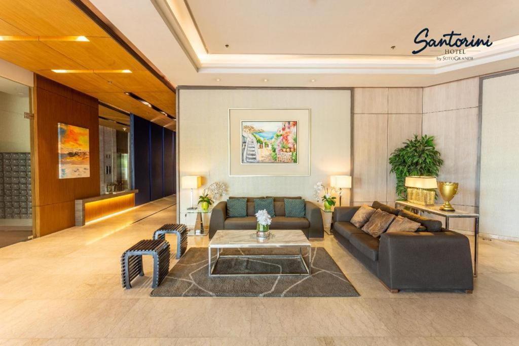 Santorini Hotel Marikina Bagian luar foto